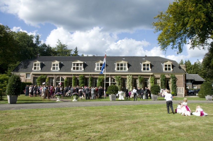 De Oranjerie Doorn op 1dj.nl. 1dj.nl | Contactgegevens van 1dj.nl