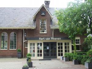 Hart van Rhenen Rhenen op Deejay-huren.nl. Deejay-huren.nl | Wilt u een deejay huren of een disco show boeken? Bekijk ons uitgebreide aanbod van deejays en drive-in disco shows!