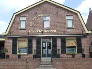 Partycentrum Dieckse Heeren Nieuw-Dijk op Deejay-huren.nl. Live bands & coverbands boekt u ook bij deejay-huren.nl!